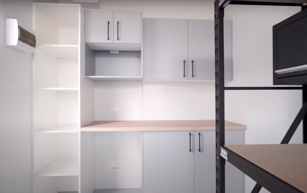 0c8ffa_21b9e53eeb4b44d2913717587030c978~mv2